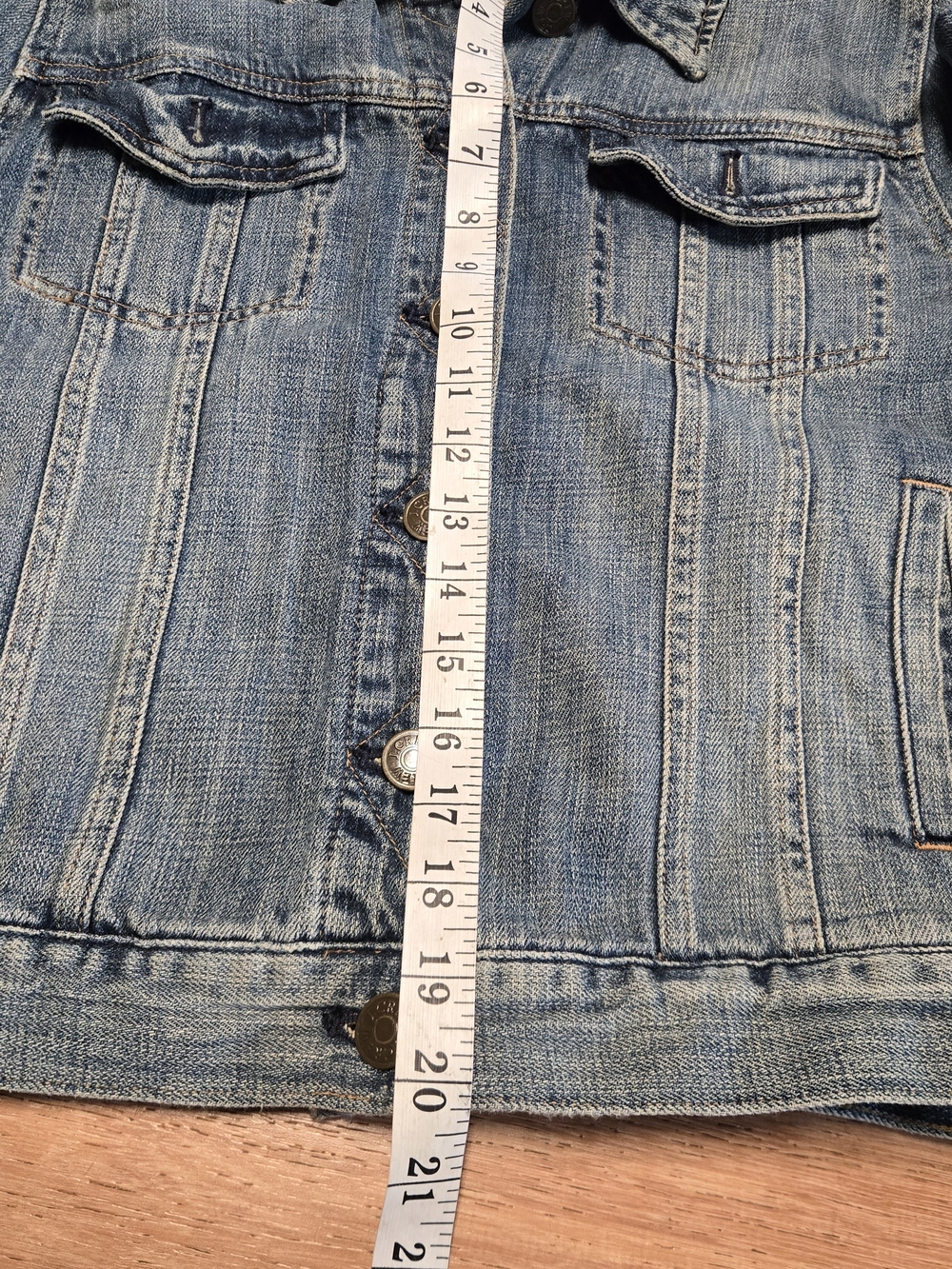 J. Crew Indigo Denim Light Blue Denim Trucker Jacket Medium - Picture 6 of 7